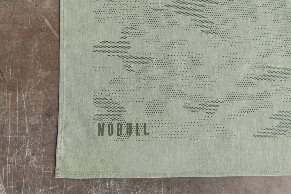 NOBULL Bandana - Army Camo - Ireland (6803RJKXE)